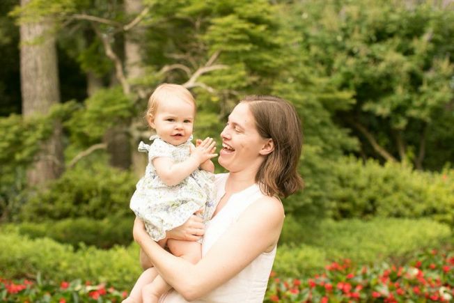 Jessica and Helen Jeanette Clapping
